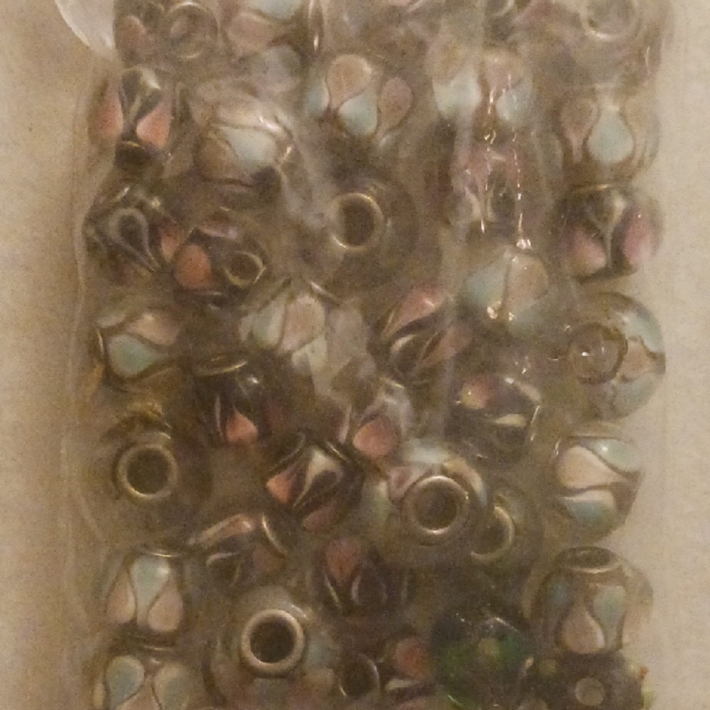 Assorted Bead Collection - Picture 3 of 5